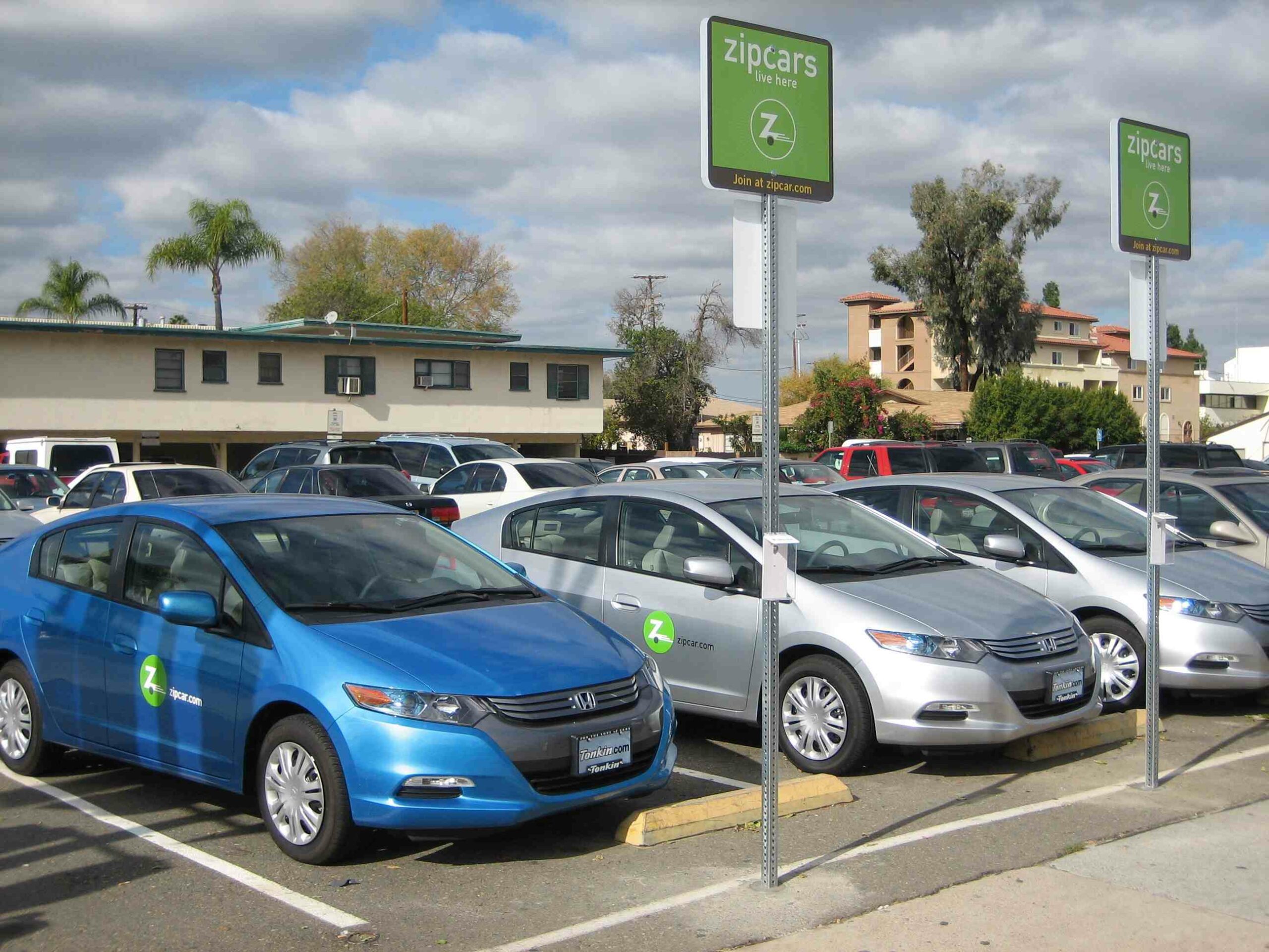 Is renting a car using Zipcar worth it? How to download the App on your